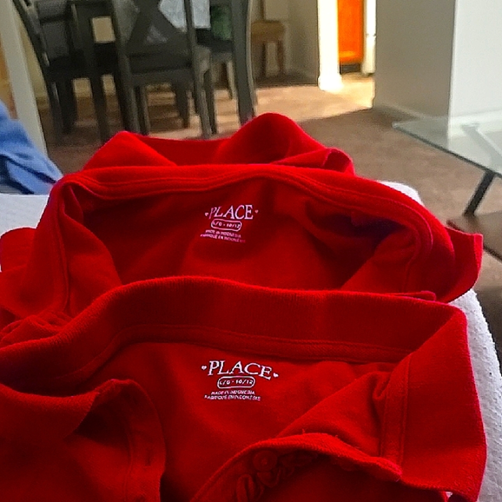 PLACE Bold Red Top